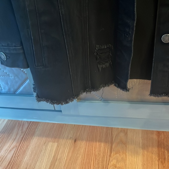 Forever 21 medium black jean jacket - Picture 3 of 6